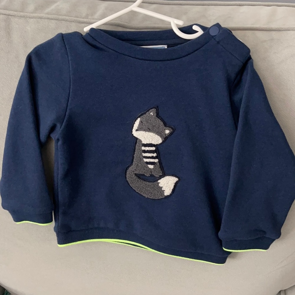 Jacadi Paris sweatshirt never worn 24months
